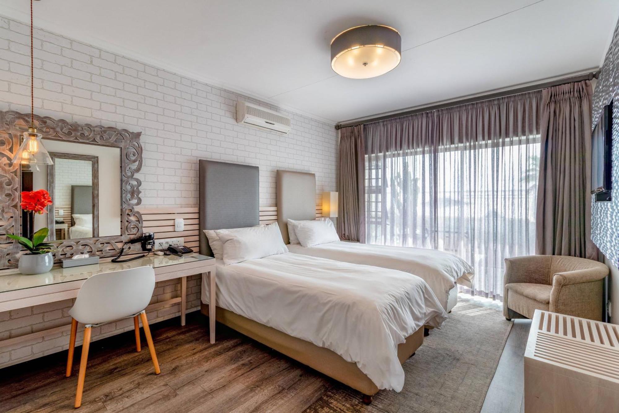 Protea Hotel By Marriott موسيلباي المظهر الخارجي الصورة